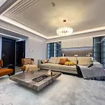 Eastern Hub - Xintiandi Branch Super Luxury 4 Bedrooms 3 Bathrooms Premium Quality Apt