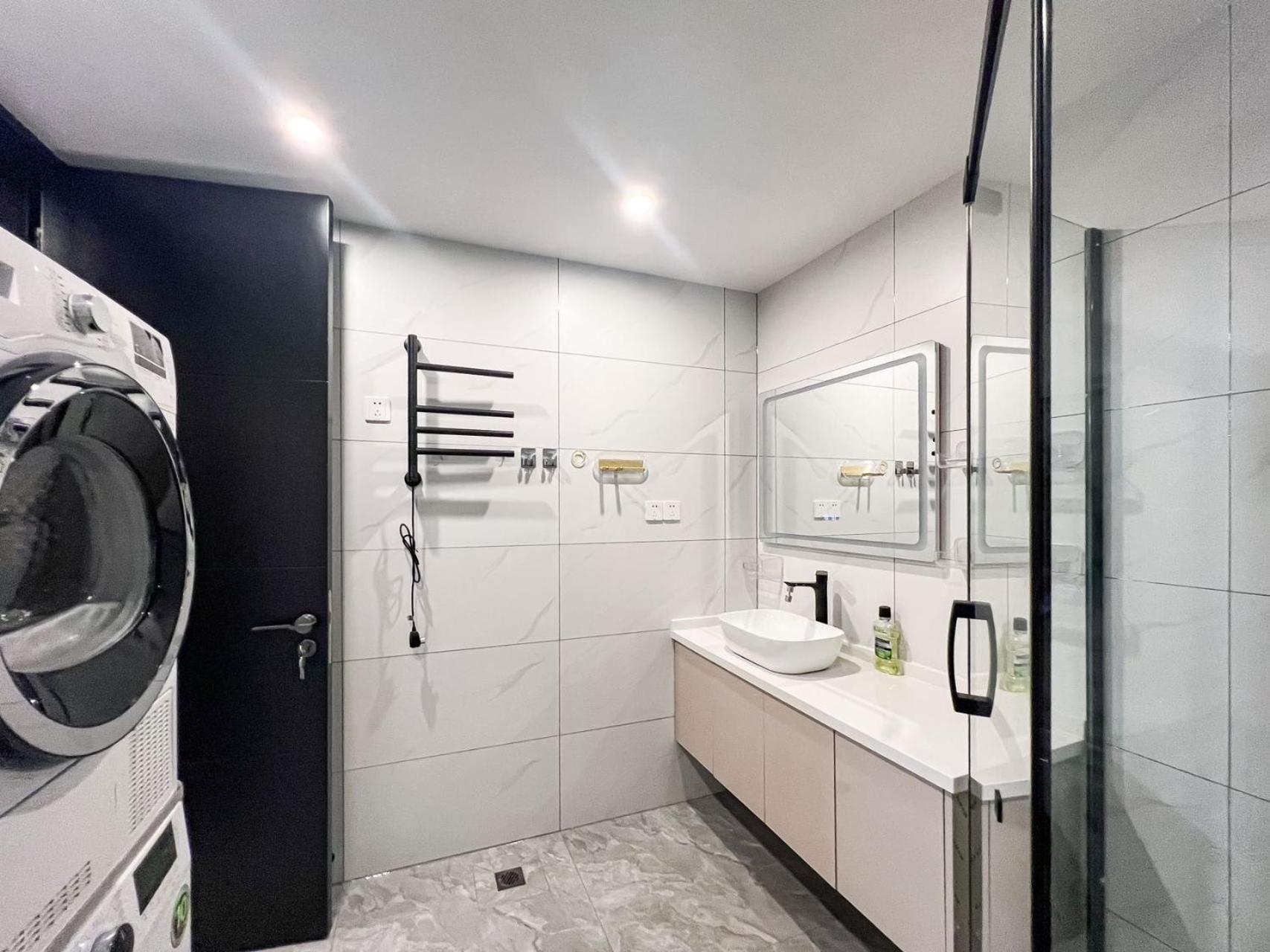 Apartment Eastern Hub - Xintiandi Branch Super Luxury 4 Bedrooms 3 Bathrooms Premium Quality Apt *